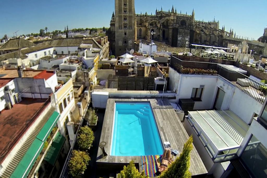 Cathedral Apartment, Upper Floor Apartment Sevilla Eksteriør billede